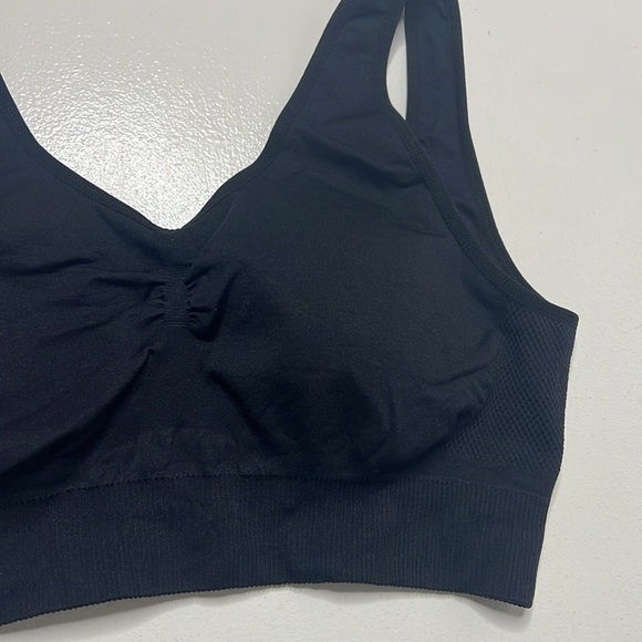New Seamless Black Bralette/Sports Bra size L - Picture 3 of 6